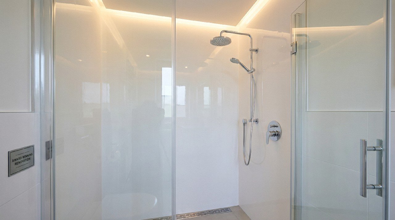 Acrylic Bath Walls: Houston's Smart Upgrade image 1